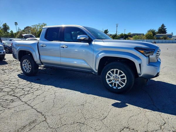 2024 TOYOTA TACOMA