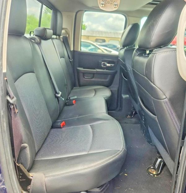 2015 RAM 1500 LARAMIE QUAD CAB 4X4