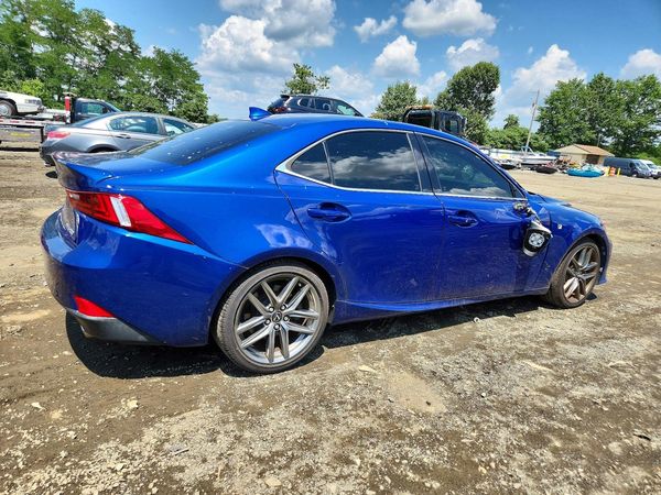 2016 LEXUS IS 300
