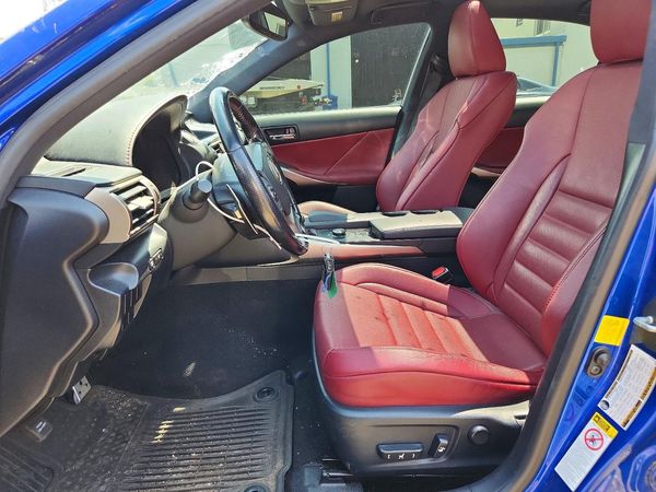 2016 LEXUS IS 300