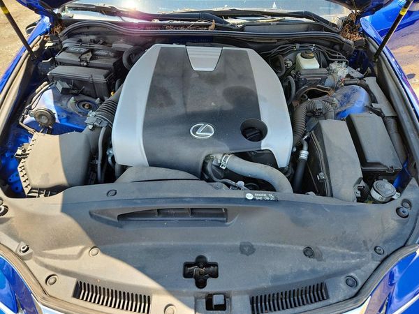 2016 LEXUS IS 300