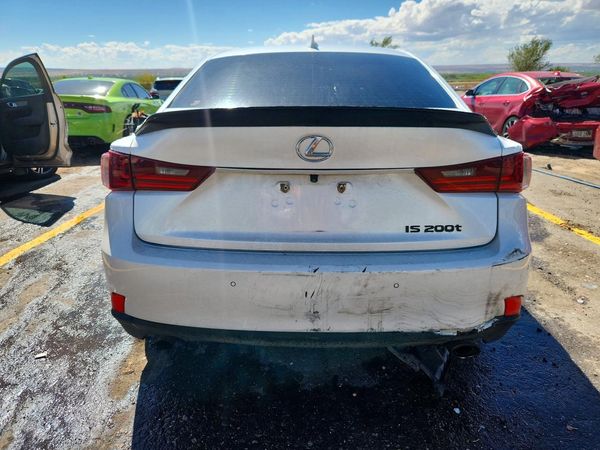 2016 LEXUS IS 200t