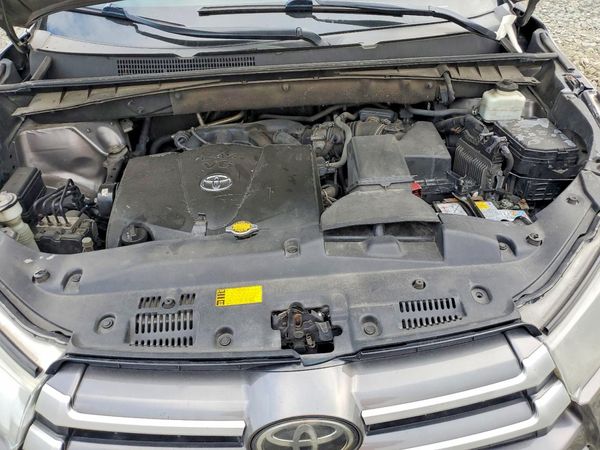2017 TOYOTA HIGHLANDER SE/XLE
