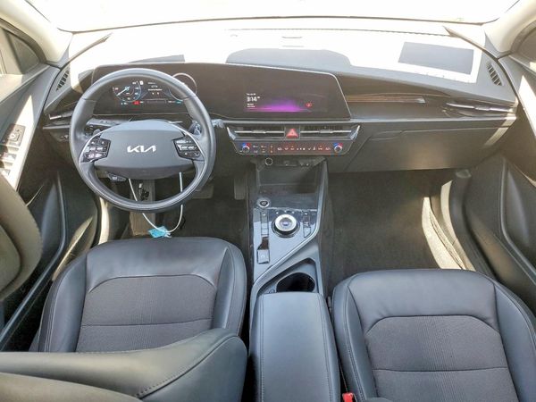 2023 KIA NIRO Wind