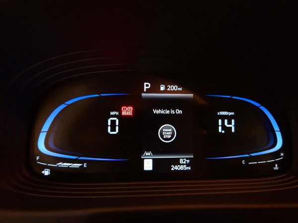 2025 HYUNDAI VENUE SEL, Limited