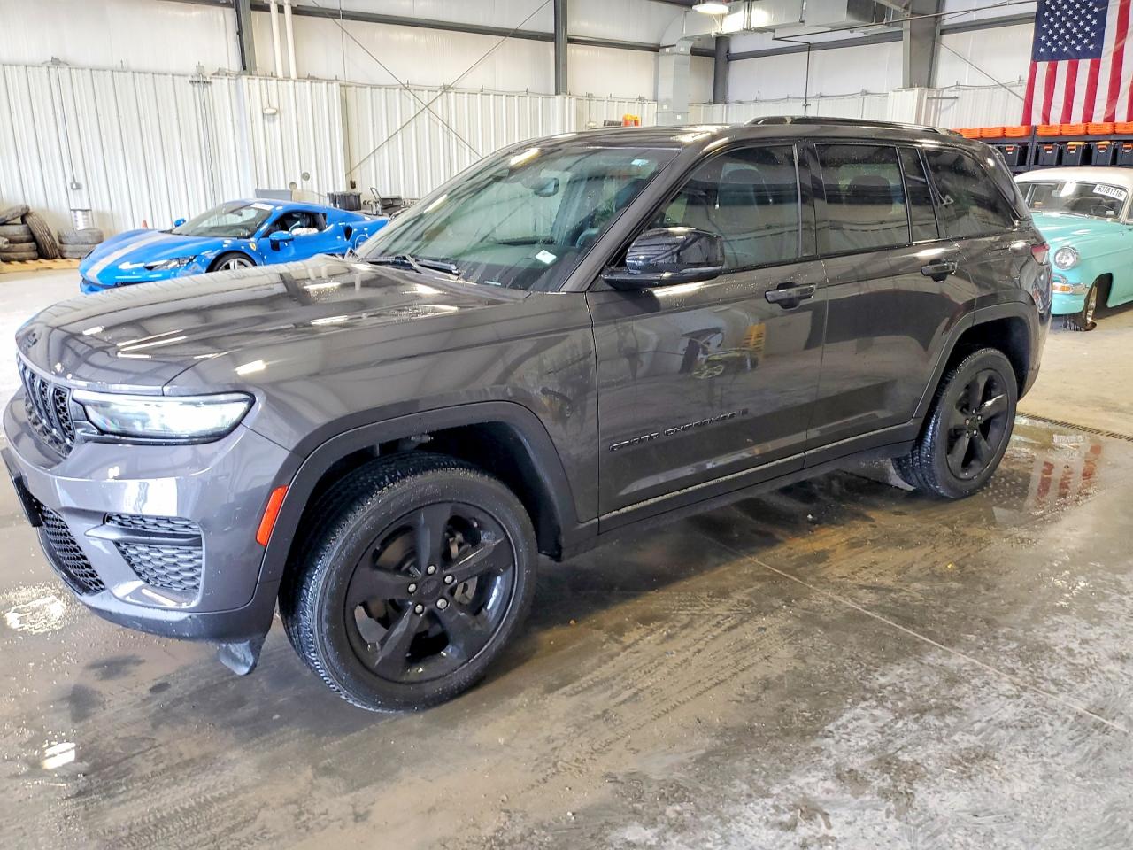 2023 JEEP GRAND CHEROKEE LAREDO 4X4