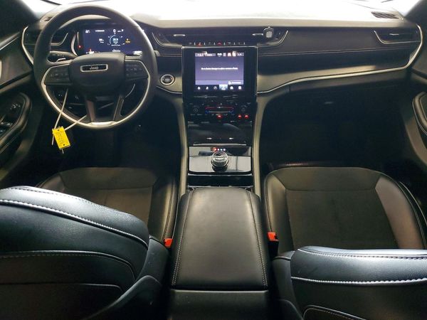 2023 JEEP GRAND CHEROKEE LAREDO 4X4