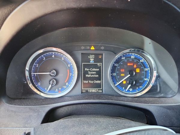 2017 TOYOTA COROLLA