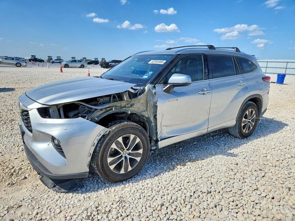 2020 TOYOTA HIGHLANDER XLE