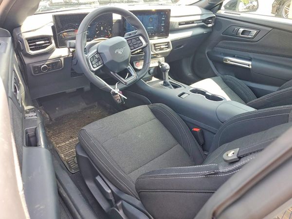 2026 FORD MUSTANG I4