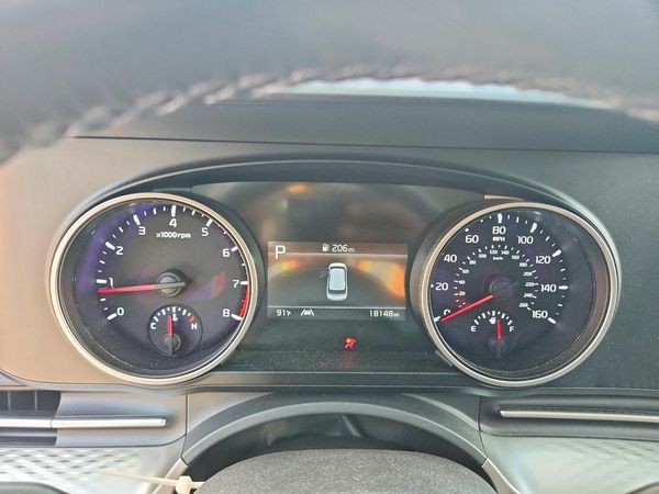 2023 KIA CARNIVAL LX, LX Seat Package