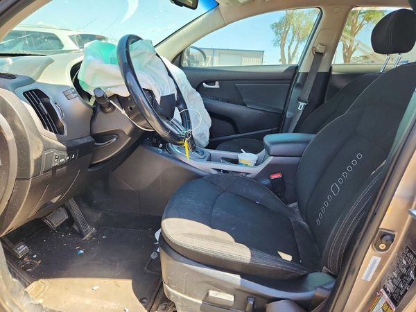 2015 KIA SPORTAGE GLS - Middle level