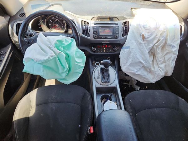 2015 KIA SPORTAGE GLS - Middle level