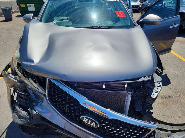 2015 KIA SPORTAGE GLS - Middle level