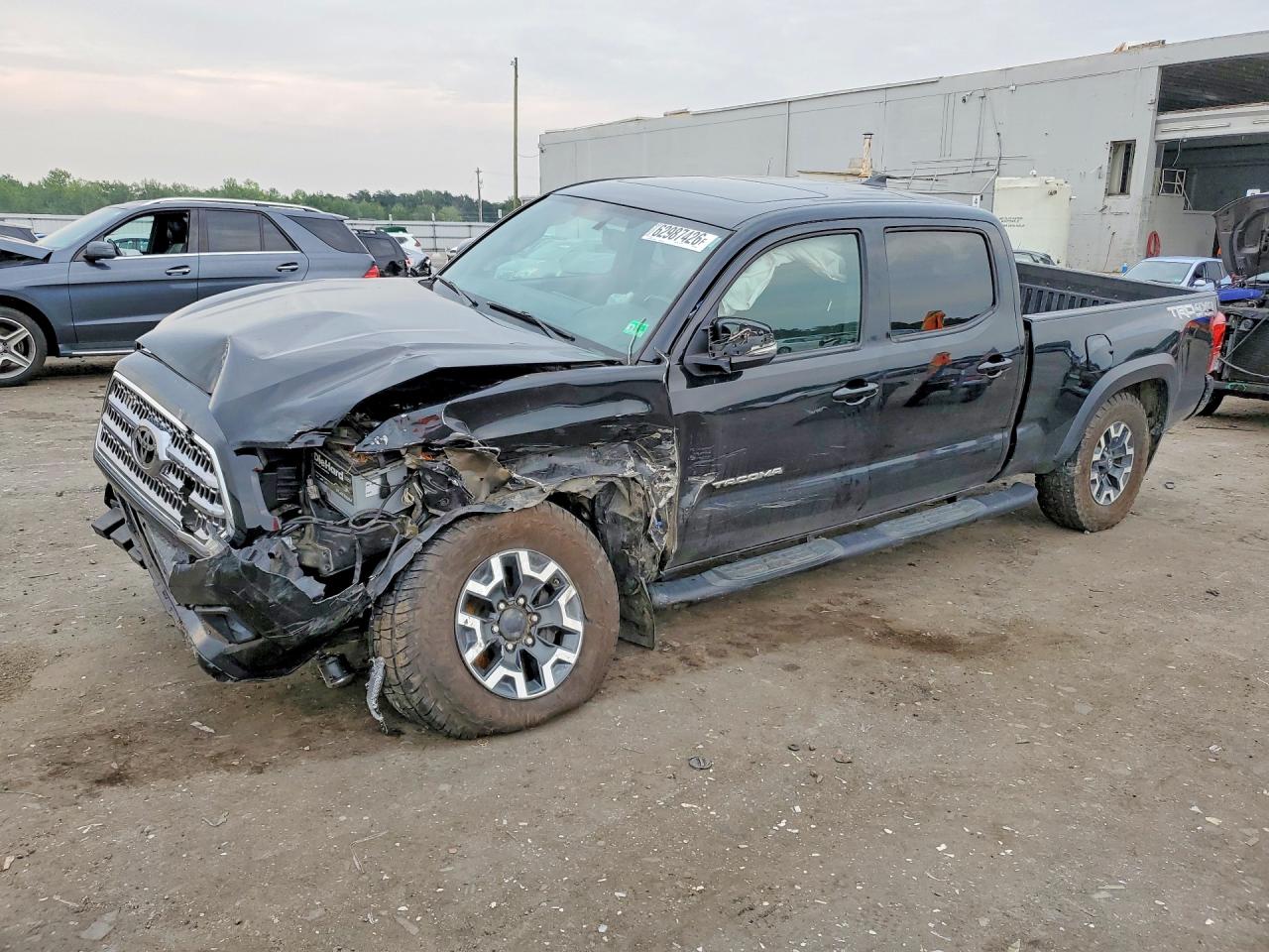 2017 TOYOTA TACOMA