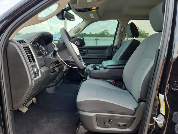 2023 RAM 1500 CLASSIC Tradesman