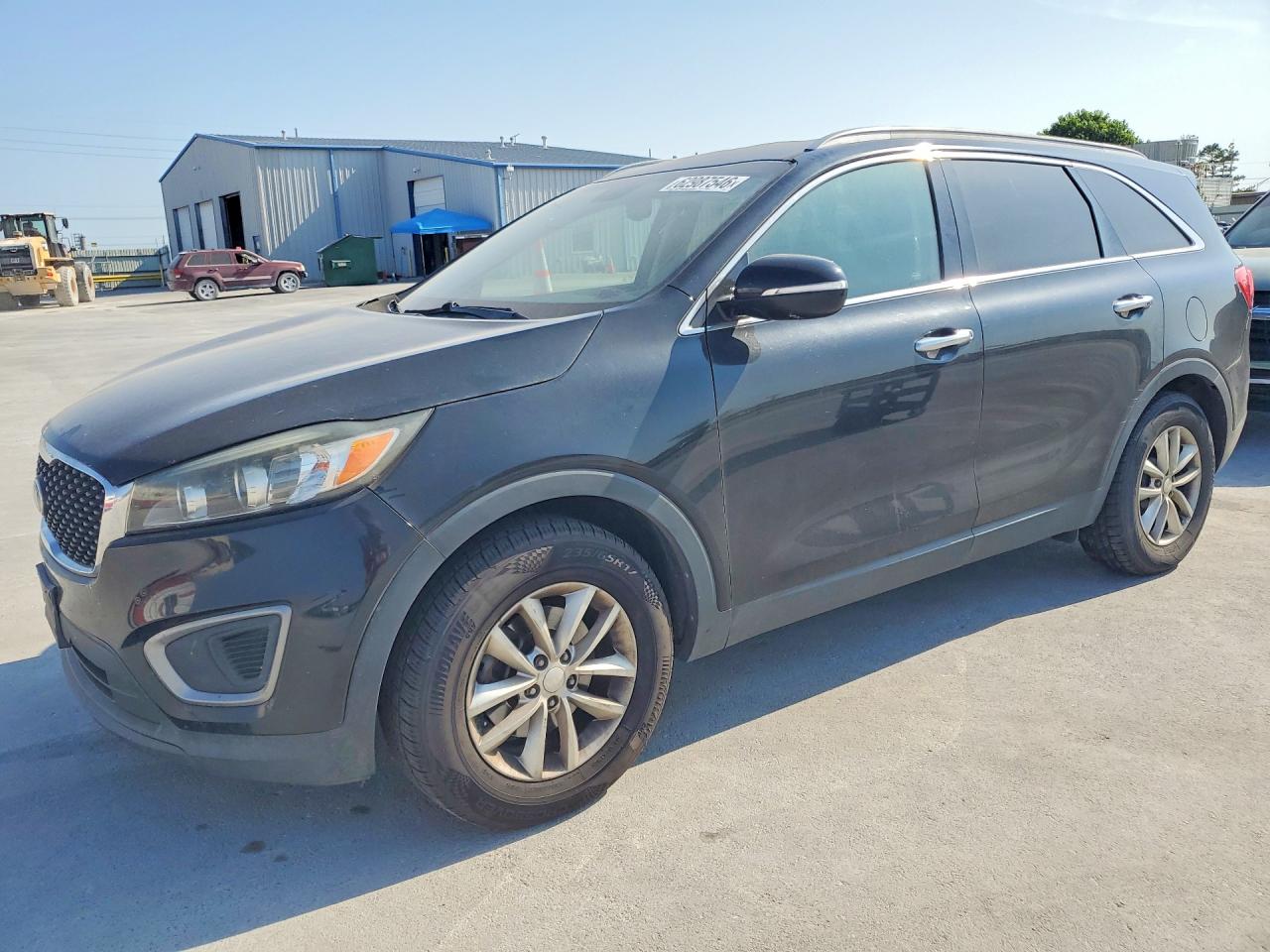 2016 KIA SORENTO L / LX