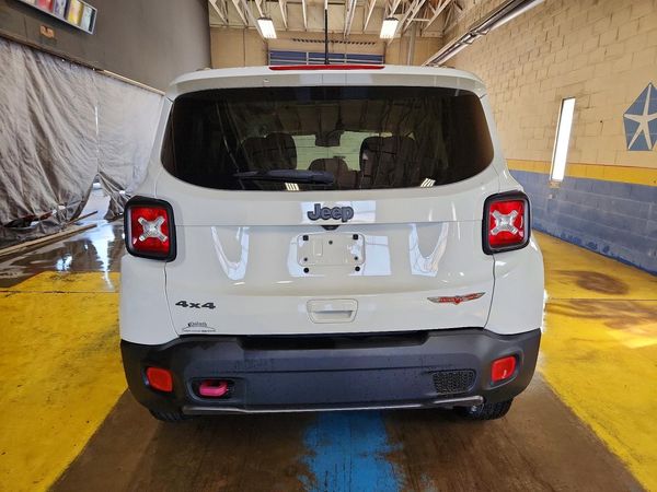 2018 JEEP RENEGADE Trailhawk — DIRR