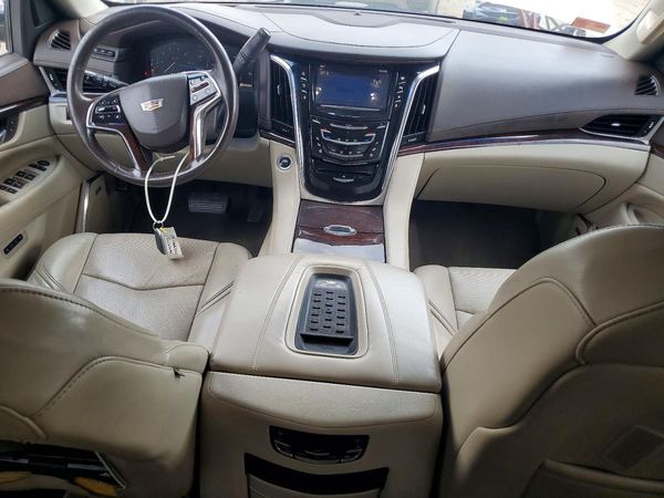 2015 CADILLAC ESCALADE Luxury