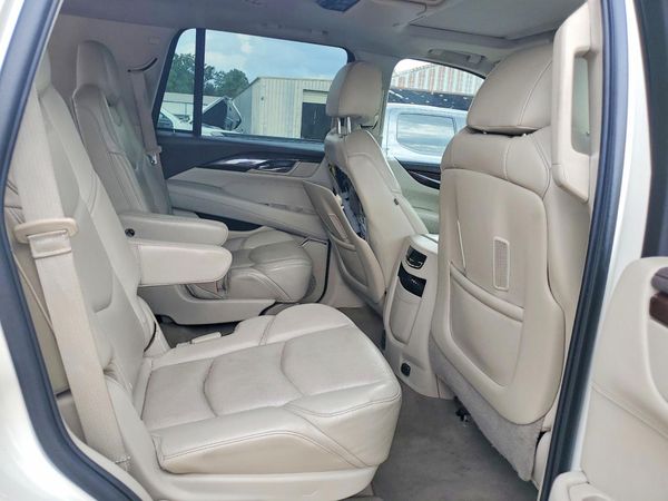 2015 CADILLAC ESCALADE Luxury