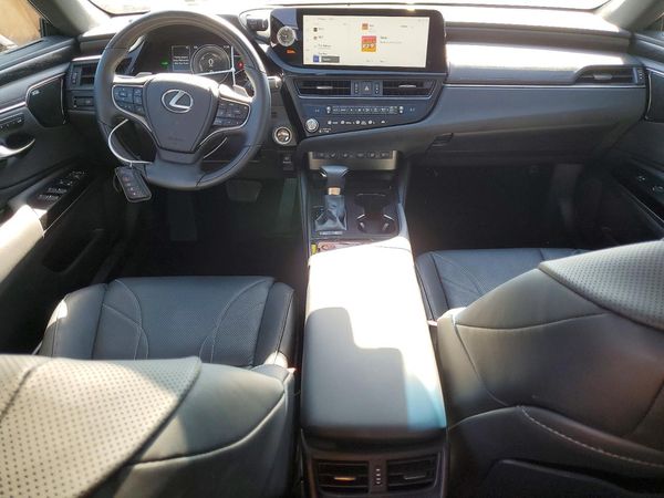 2024 LEXUS ES 300H