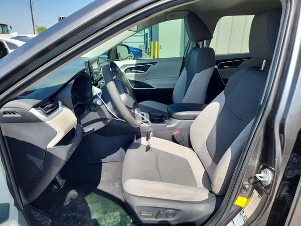 2021 TOYOTA RAV4 XLE HV