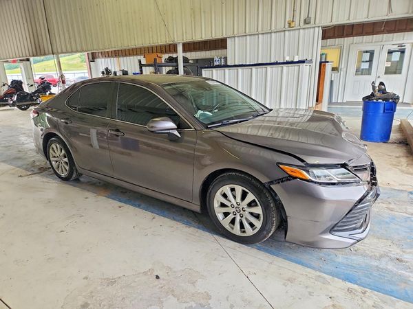 2020 TOYOTA CAMRY