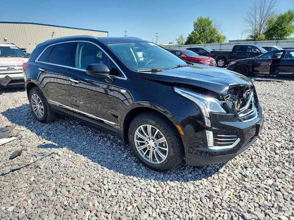 2017 CADILLAC XT5 Luxury