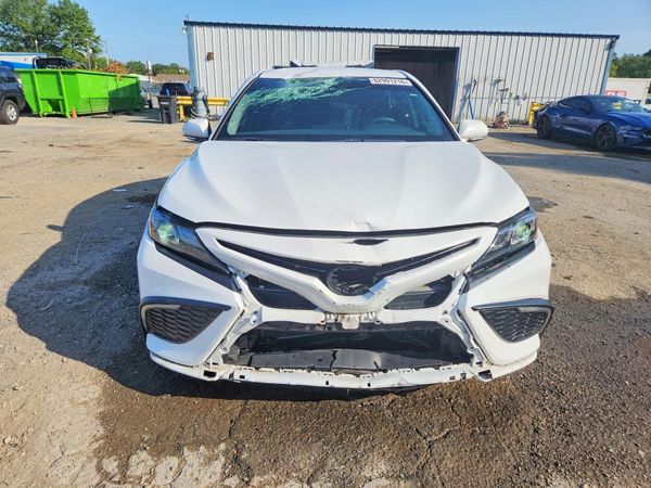 2024 TOYOTA CAMRY