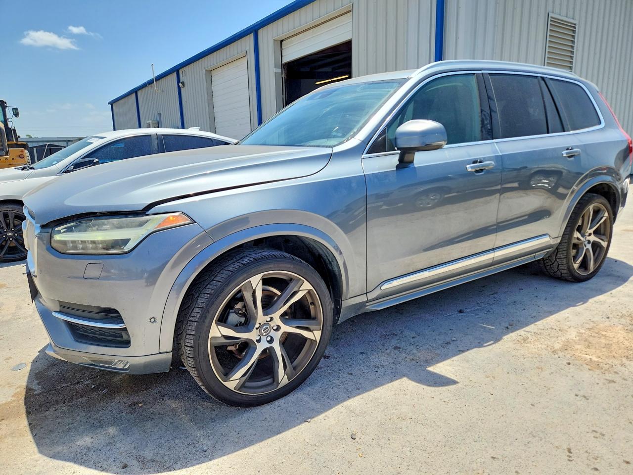 2016 VOLVO XC90