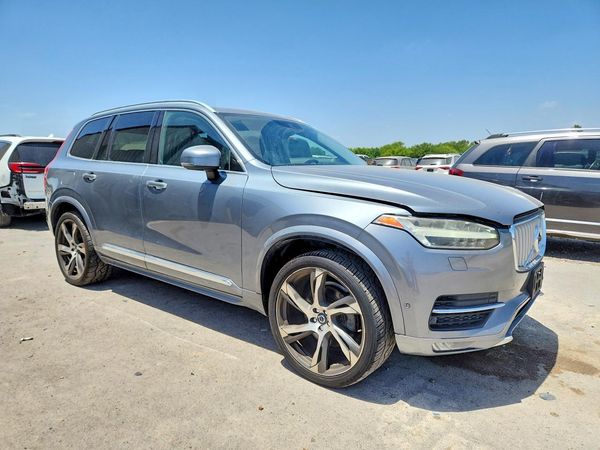 2016 VOLVO XC90