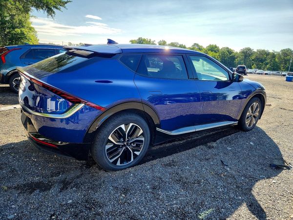 2024 KIA EV6 Light, Wind