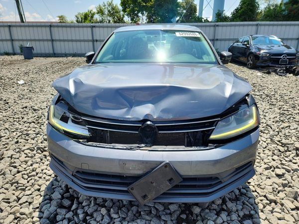2017 VOLKSWAGEN JETTA