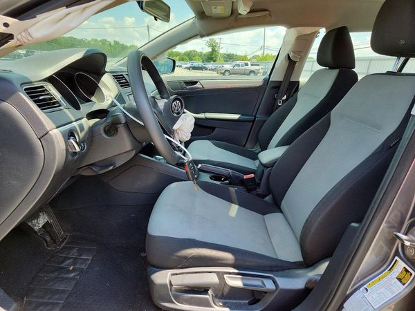 2017 VOLKSWAGEN JETTA