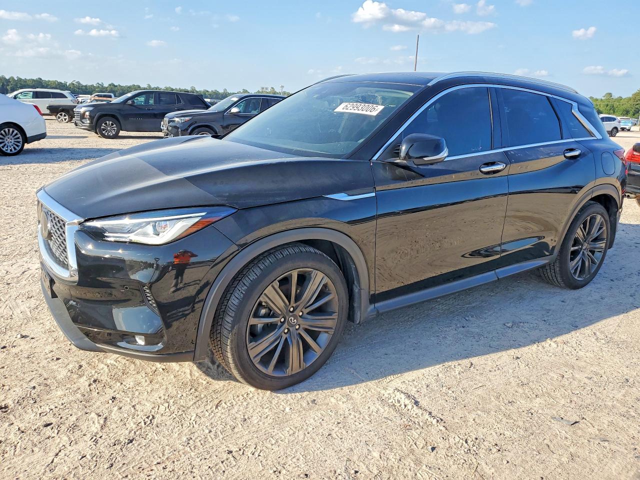 2022 INFINITI QX50 Essential