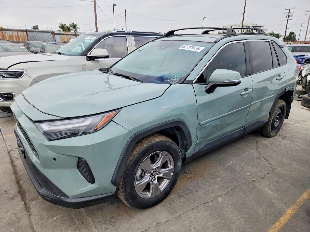 2023 TOYOTA RAV4 XLE