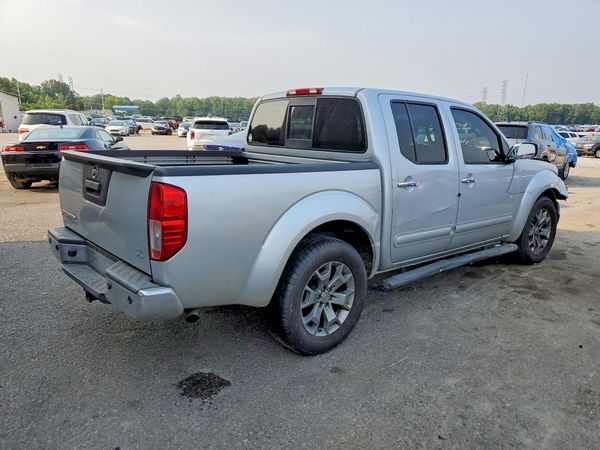 2019 NISSAN FRONTIER