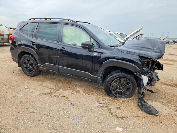 2023 SUBARU FORESTER — Passenger 3/4