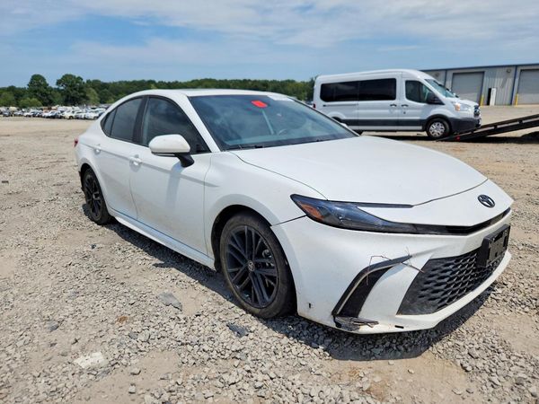 2025 TOYOTA CAMRY