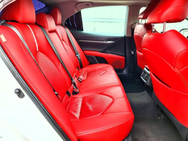 2019 TOYOTA CAMRY