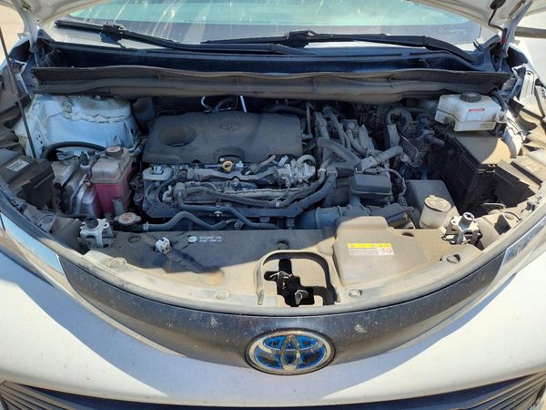 2022 TOYOTA SIENNA LE