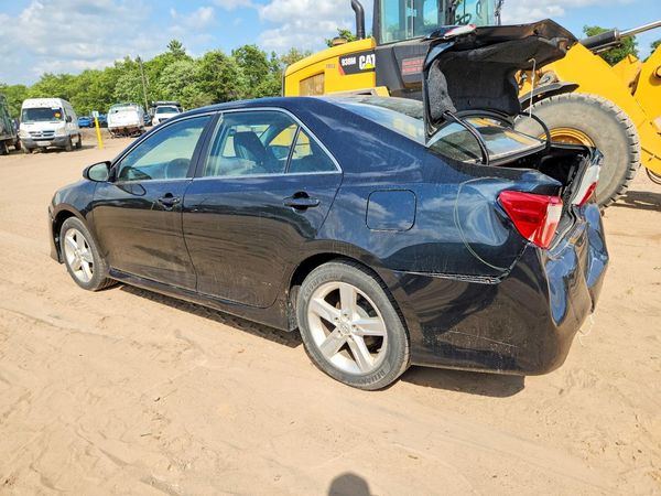 2013 TOYOTA CAMRY