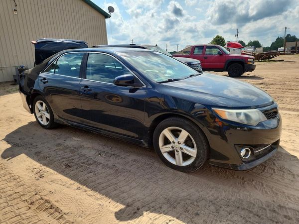 2013 TOYOTA CAMRY