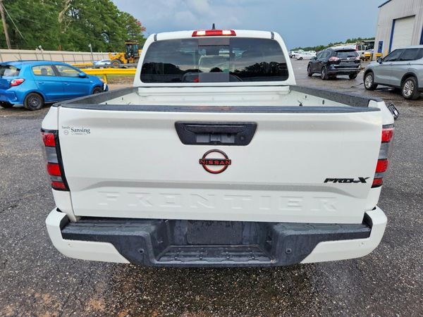 2024 NISSAN FRONTIER
