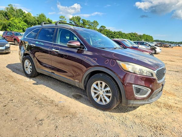 2016 KIA SORENTO L / LX