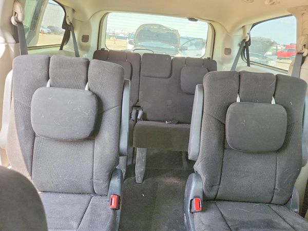 2013 DODGE GRAND CARAVAN SE