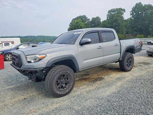 2019 TOYOTA TACOMA SR5