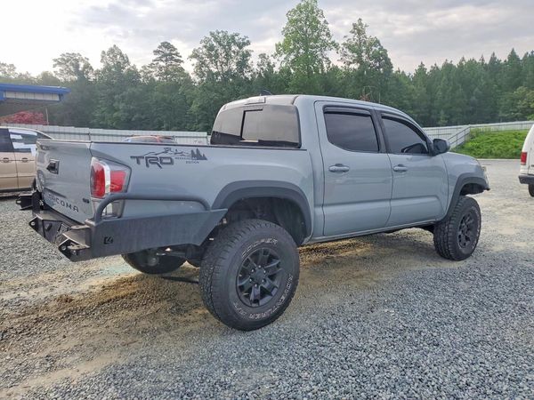 2019 TOYOTA TACOMA SR5