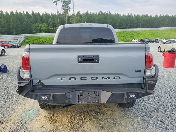 2019 TOYOTA TACOMA SR5