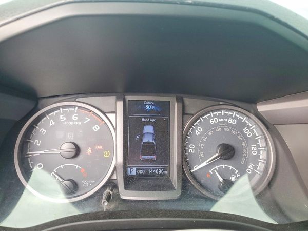 2019 TOYOTA TACOMA SR5